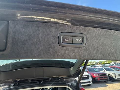 Used 2024 Volvo XC90 B6 Plus w/ Protection Package Premier AWD/4WD image 25