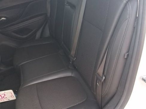 Used 2021 Buick Encore Preferred AWD/4WD image 20
