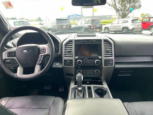 Used 2015 Ford F150 Lariat w/ Equipment Group 502A Luxury AWD/4WD image 17