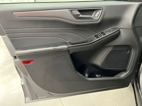 Used 2025 Ford Escape Active image 11