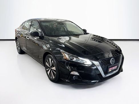 Used 2019 Nissan Altima 2.5 SL image 3