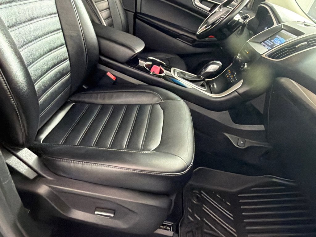 Used 2015 Ford Edge SEL w/ Canadian Comfort Package FWD image 23