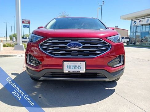 Used 2022 Ford Edge SEL w/ Convenience Package image 2