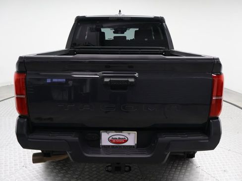 Certified 2025 Toyota Tacoma TRD Off-Road image 10