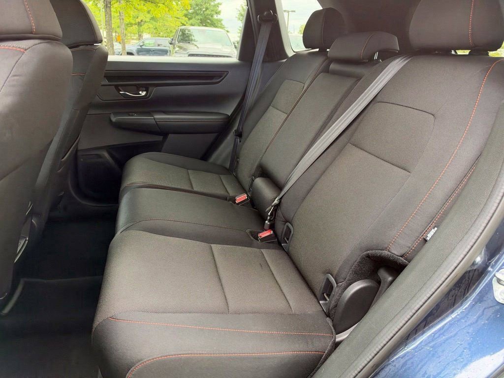 Used 2025 Honda CR-V Sport image 17