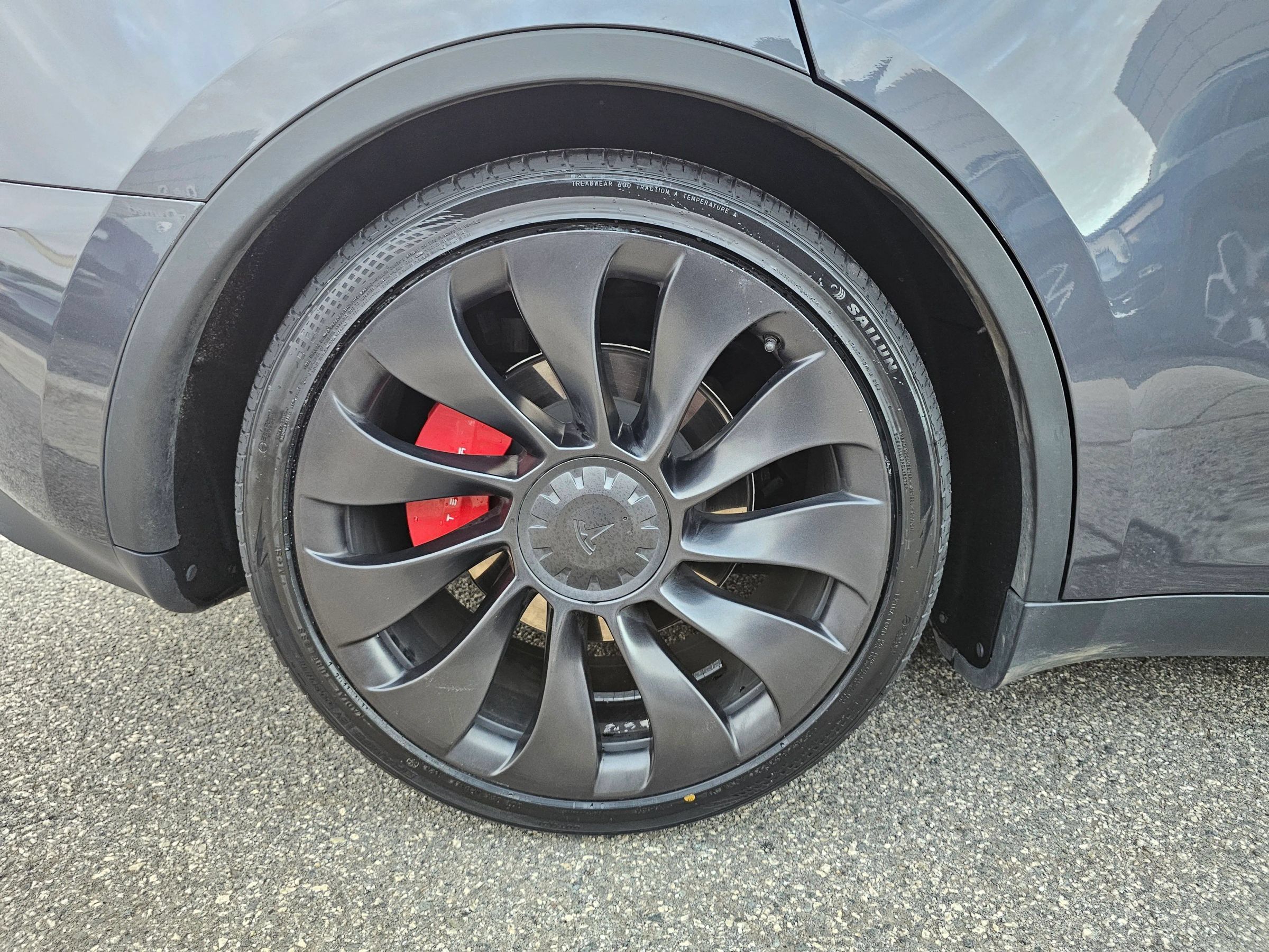 Used 2023 Tesla Model Y Performance AWD/4WD image 30