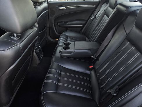 Used 2023 Chrysler 300 S image 27