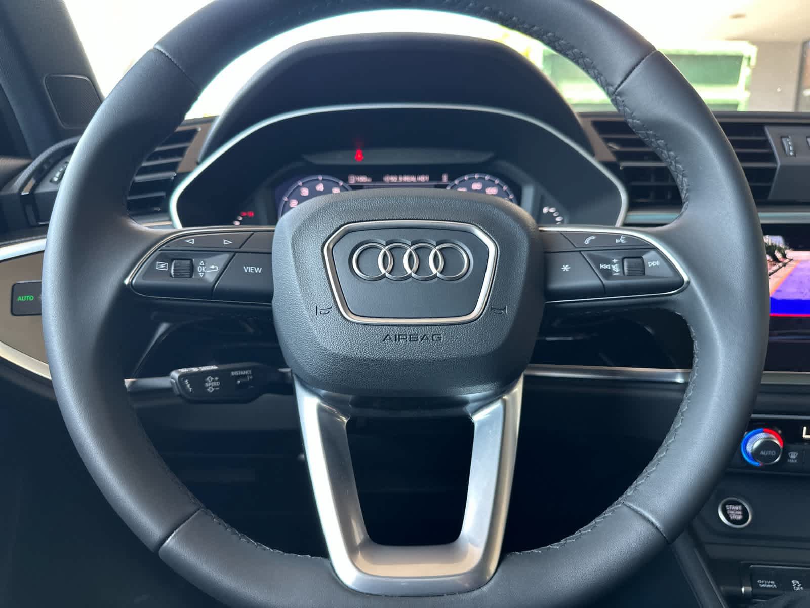 Used 2025 Audi Q3 2.0T Premium w/ Convenience Package AWD/4WD image 23