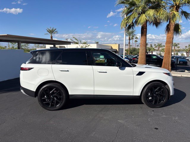 Used 2023 Land Rover Range Rover Sport SE AWD/4WD image 4