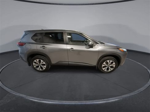 Used 2023 Nissan Rogue SV image 9
