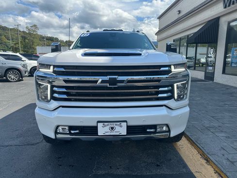 Used 2023 Chevrolet Silverado 2500 High Country w/ Z71 Off-Road Package image 7