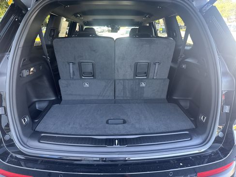 New 2025 Jeep Grand Cherokee L Altitude image 5