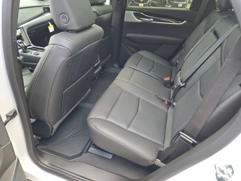 New 2025 Cadillac XT5 Premium Luxury w/ LPO, Red Accent Package image 19