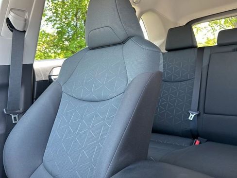 Certified 2025 Toyota RAV4 XLE AWD/4WD image 32
