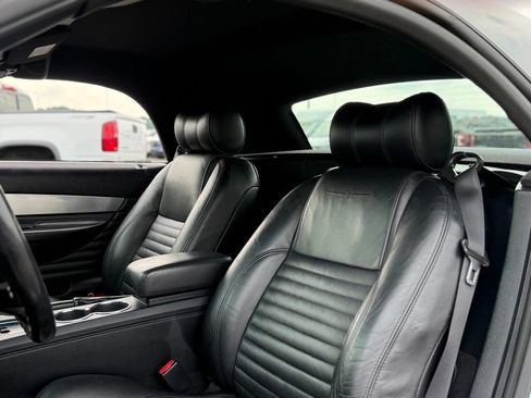 Used 2003 Ford Thunderbird RWD image 5