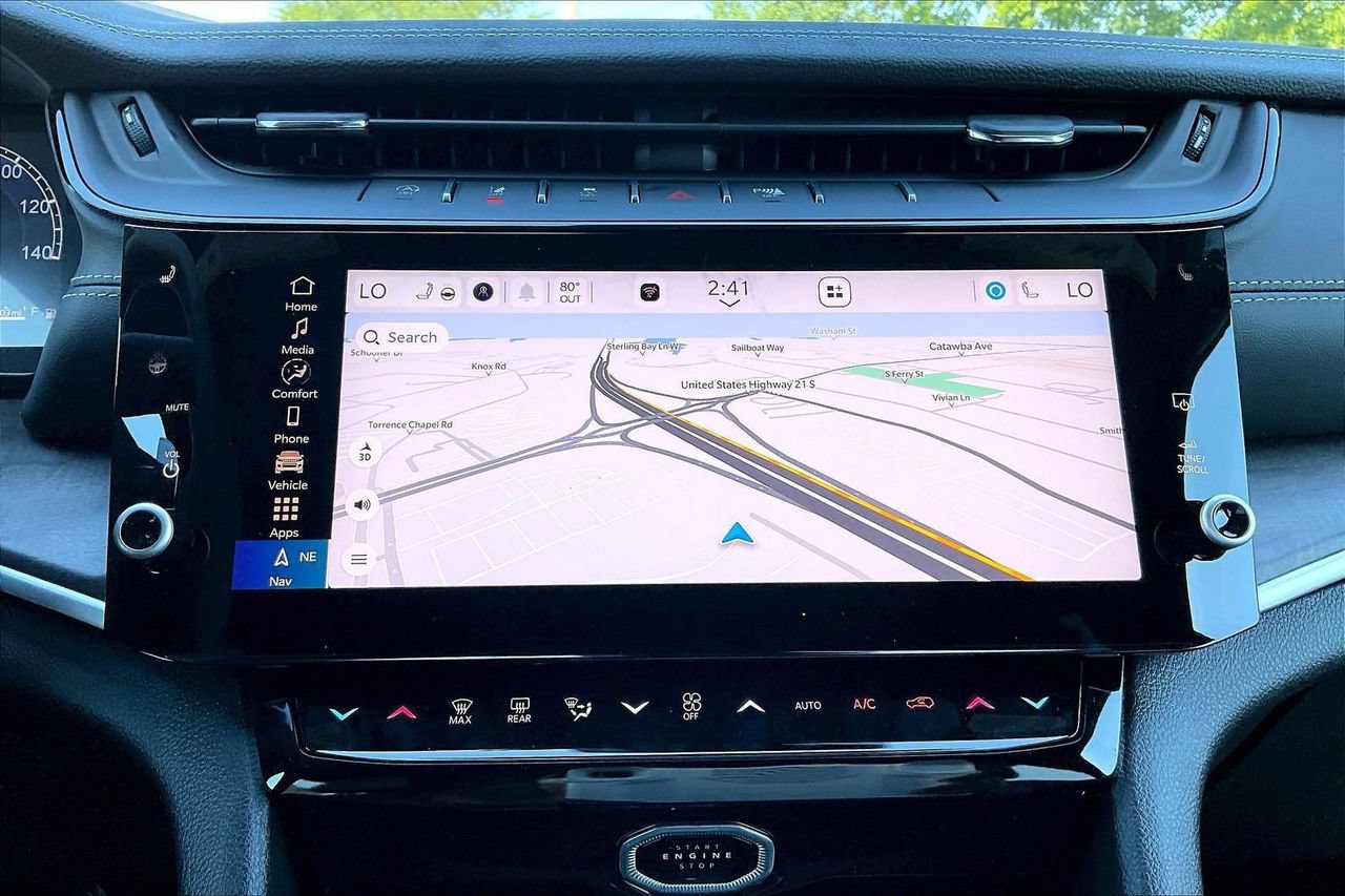 New 2027 Jeep Grand Cherokee Altitude AWD/4WD image 12