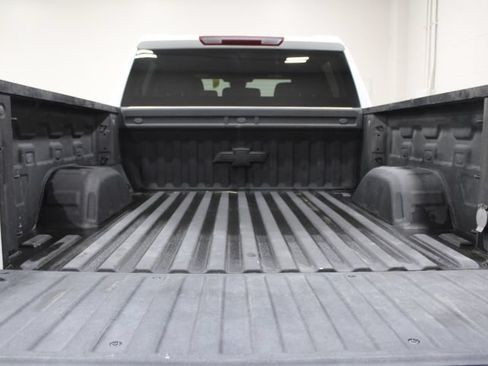 Used 2023 Chevrolet Silverado 1500 LT Trail Boss w/ Protection Package AWD/4WD image 13