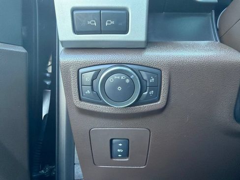 Used 2016 Ford F150 King Ranch w/ Equipment Group 601A Luxury AWD/4WD image 26
