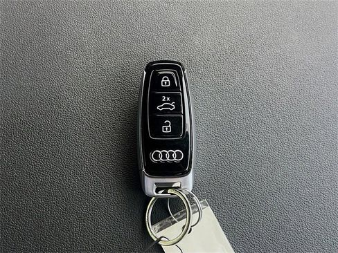 Used 2025 Audi Q7 3.0T Premium Plus w/ Premium Plus Package image 32