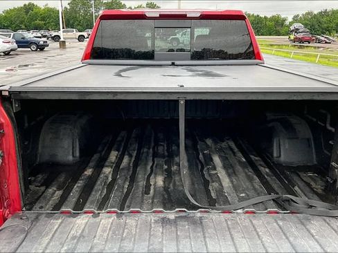Used 2024 Chevrolet Silverado 1500 LT Trail Boss w/ LT Trail Boss Premium Package AWD/4WD image 7