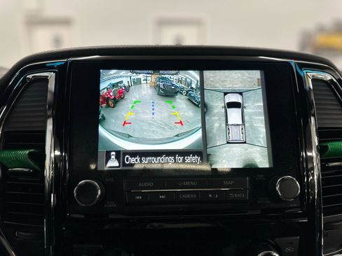 Used 2020 Nissan Titan Platinum Reserve w/ Moonroof Package image 33