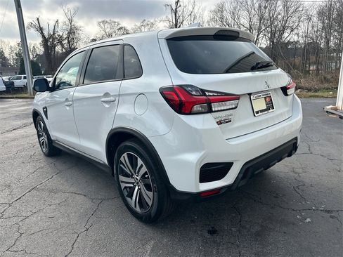 Used 2020 Mitsubishi Outlander Sport ES image 8