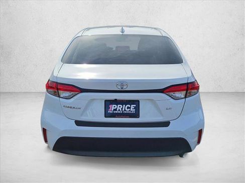 Used 2024 Toyota Corolla LE image 6