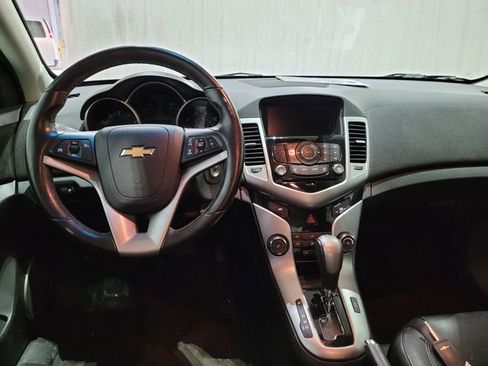 Used 2016 Chevrolet Cruze LT image 4