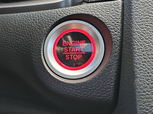 Used 2018 Honda Civic EX-L image 25