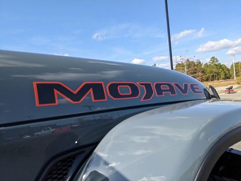 New 2026 Jeep Gladiator Mojave image 25