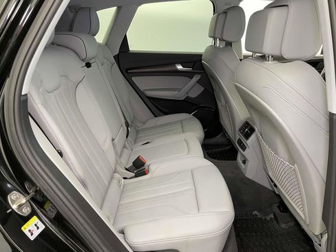 Certified 2024 Audi Q5 2.0T Premium w/ Convenience Package image 21