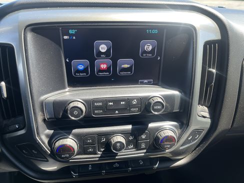 Used 2018 Chevrolet Silverado 1500 LT w/ All Star Edition AWD/4WD image 23