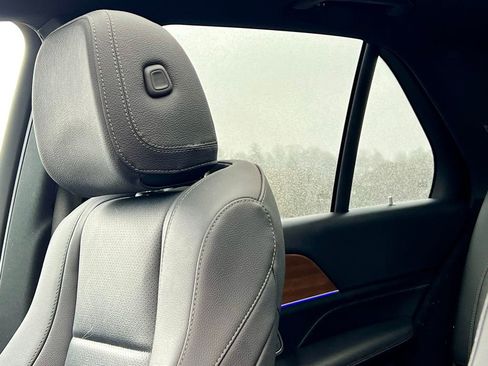 Used 2022 Mercedes-Benz GLE 350 4MATIC image 10