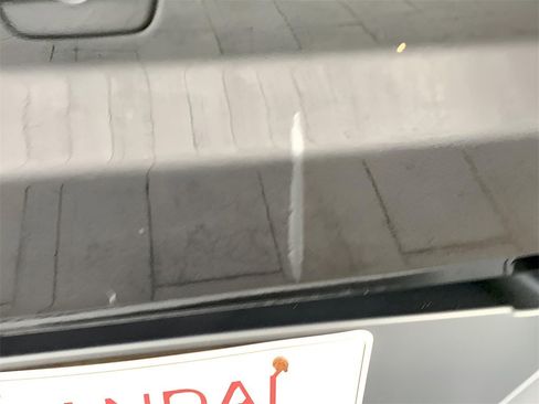 Used 2021 Jeep Gladiator Sport image 46