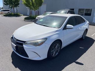 Used 2016 Toyota Camry SE FWD video 1