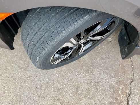 Used 2018 Honda Civic Touring image 36