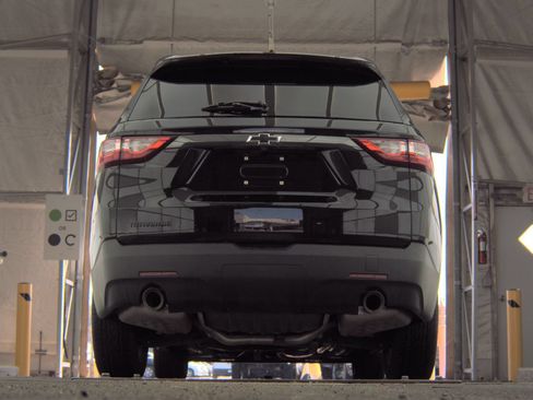 Used 2021 Chevrolet Traverse LS w/ LPO, Blackout Package FWD image 8