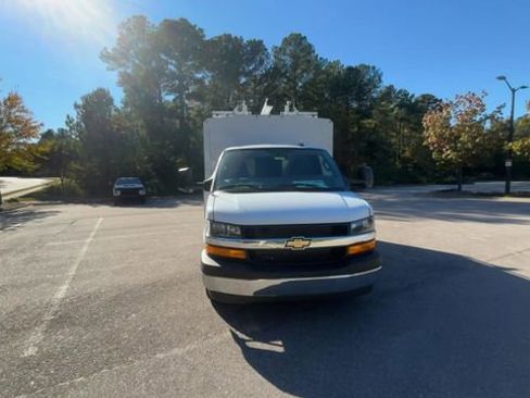 New 2025 Chevrolet Express 3500 w/ Power Convenience Package image 8