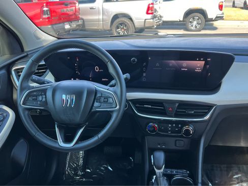 Used 2025 Buick Encore GX Preferred image 23