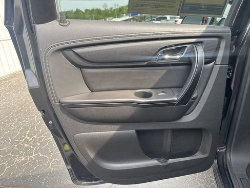 Used 2016 Chevrolet Traverse LT FWD image 16
