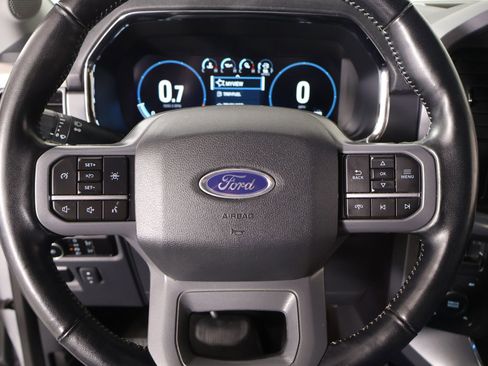 Used 2023 Ford F150 Lariat image 3