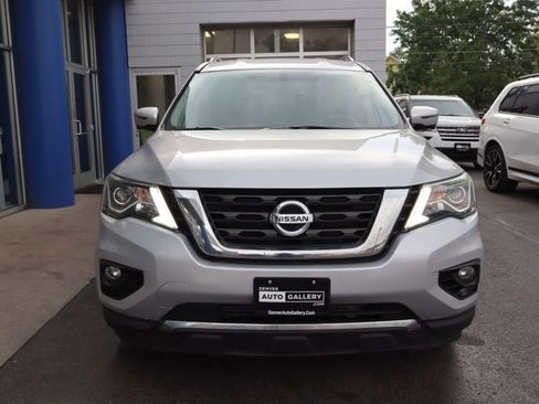 Used 2018 Nissan Pathfinder SL AWD/4WD image 7