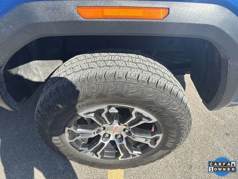 Used 2024 GMC Canyon AT4 image 32