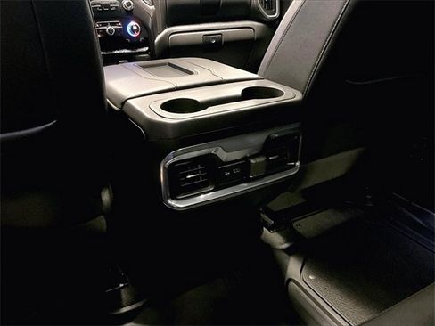 Used 2022 GMC Sierra 1500 AT4 w/ AT4 Premium Package image 29