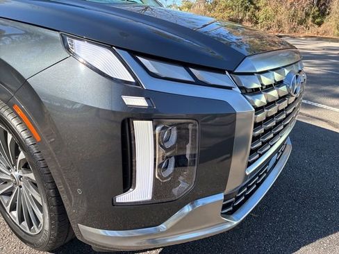 Used 2024 Hyundai Palisade Calligraphy image 9