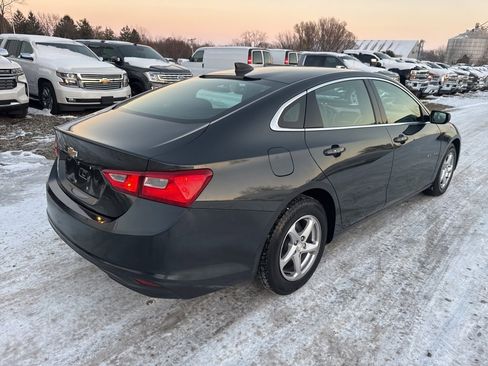 Used 2017 Chevrolet Malibu LS image 5
