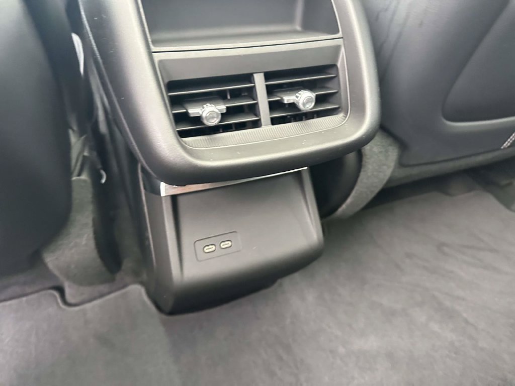 Used 2024 Cadillac Lyriq Sport RWD image 10