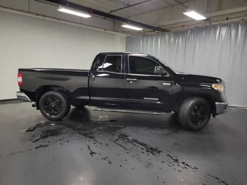 Used 2016 Toyota Tundra SR5 w/ SR5 Upgrade Package RWD image 9