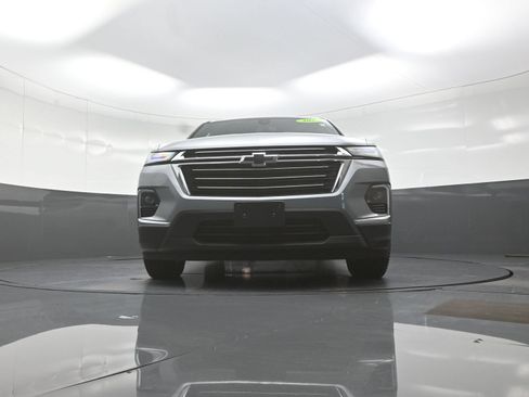 Used 2023 Chevrolet Traverse LT AWD/4WD image 10