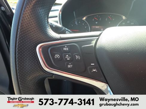 Used 2022 Chevrolet Equinox LT FWD image 18